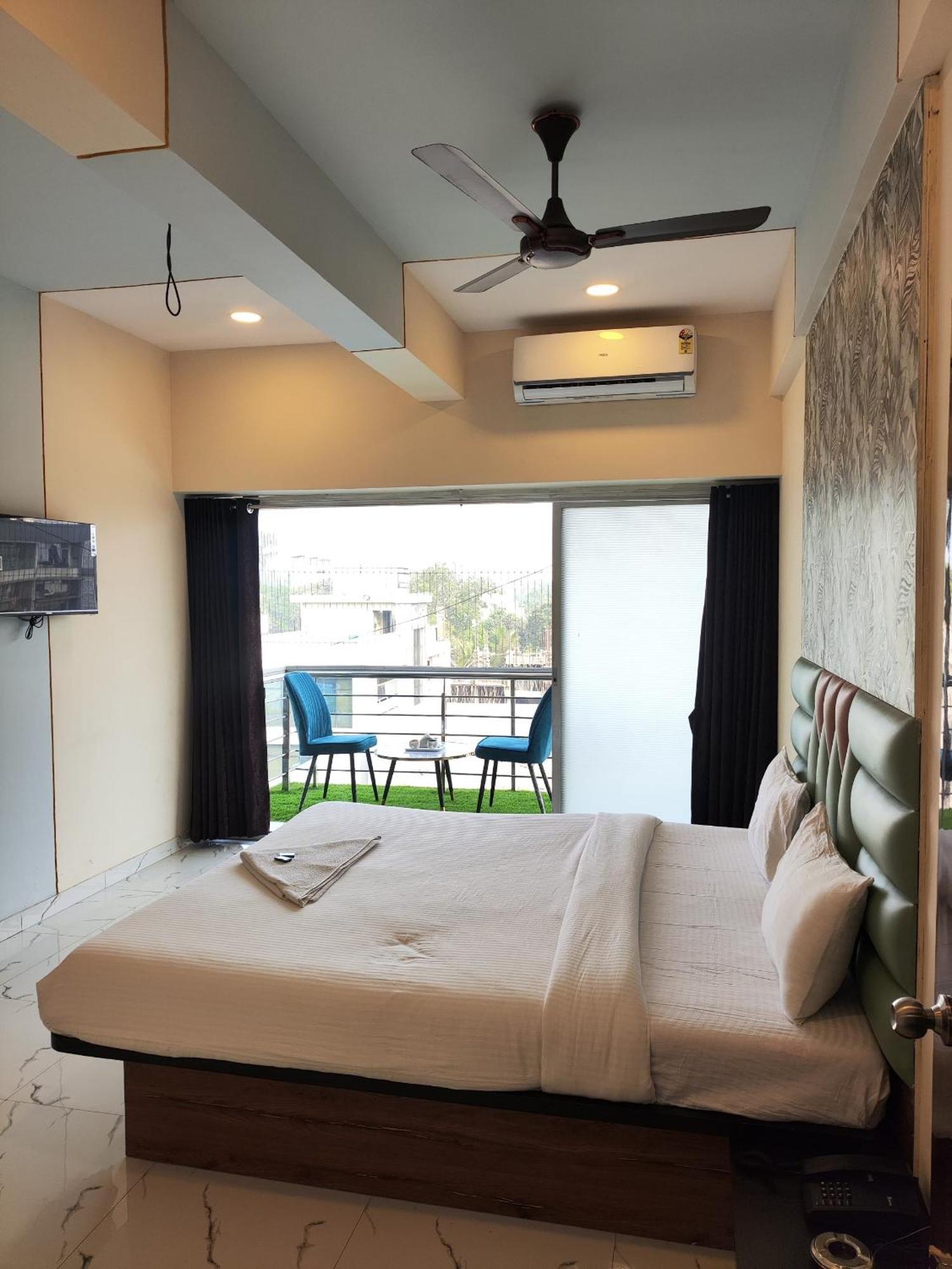 New Balaji Residency By Glitz Hotels Ulhasnagar Luaran gambar