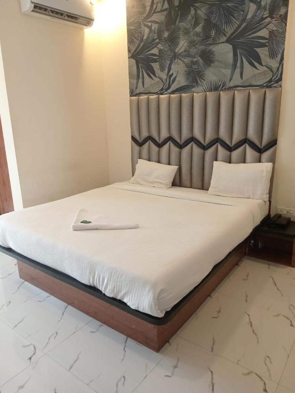 New Balaji Residency By Glitz Hotels Ulhasnagar Luaran gambar
